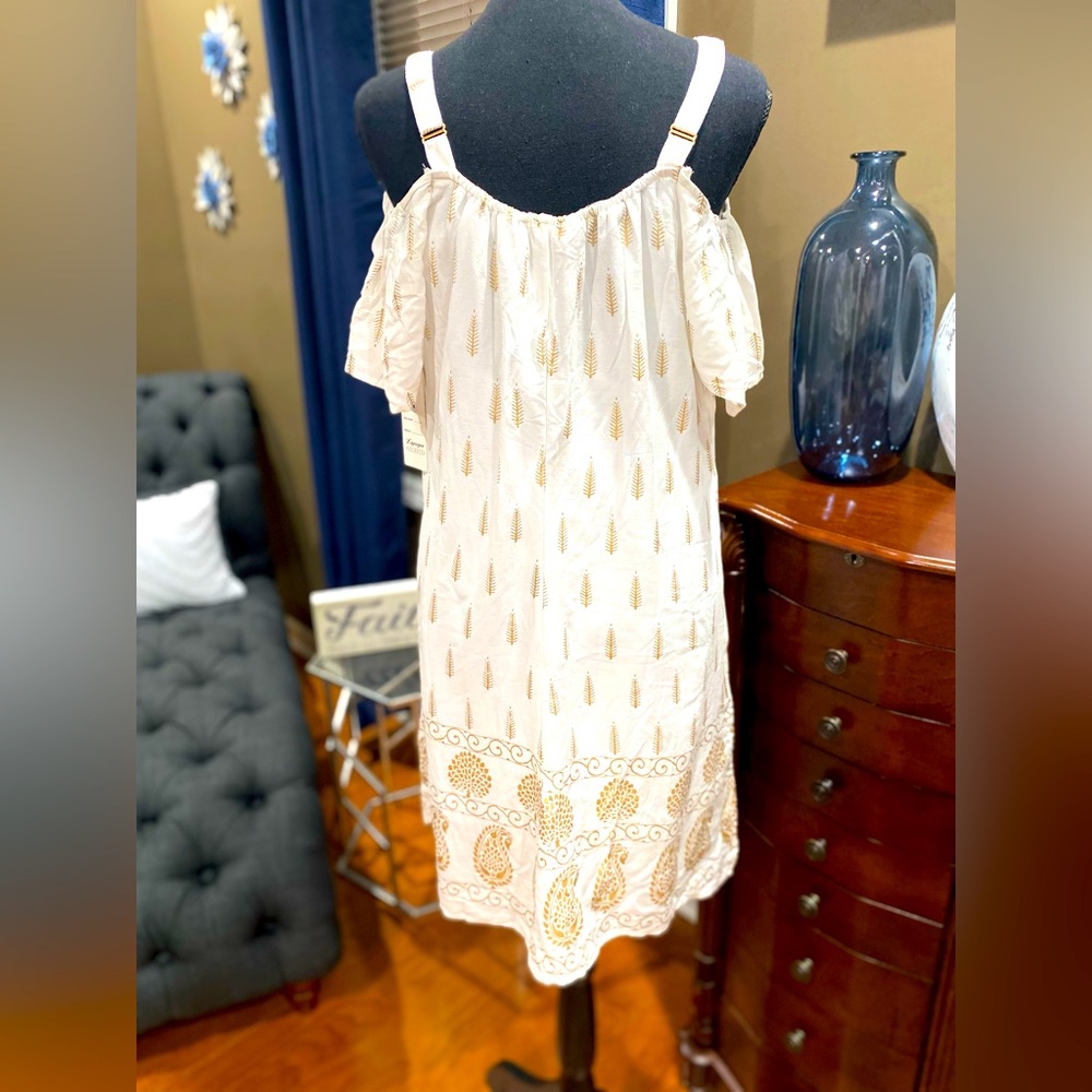 Dress - Picture 2 of 6
